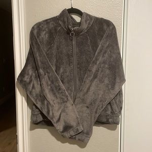 Hollister brand sweater. Gray with pockets and inside pockets.